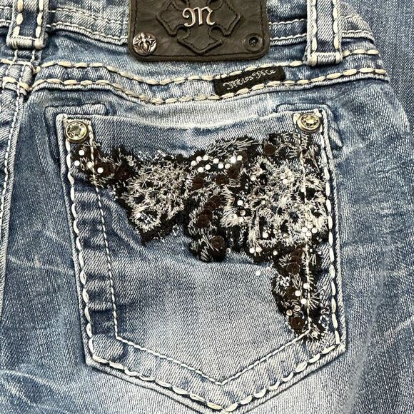 Miss Me JE5640TR Medium Wash Straight Jeans with Embroidered & Sequined Pockets - Picture 4 of 9